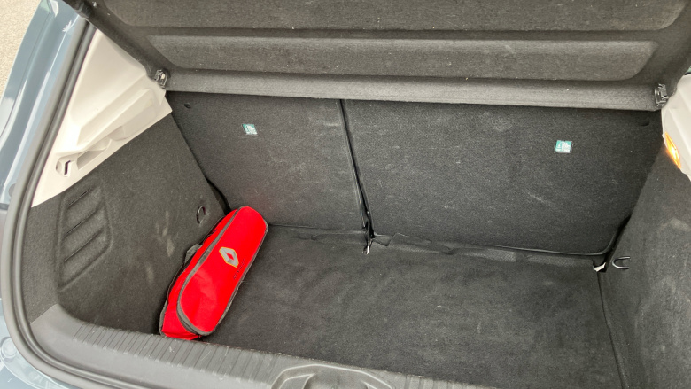 Renault Clio 1.0 TCe 100 Play 5dr Petrol Hatchback